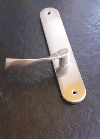 Manilla puerta níquel satinado