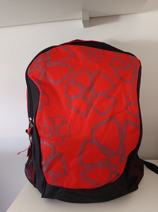 Mochila No Limits roja y negra