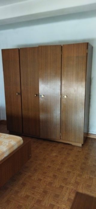 Armario madera 4 puertas