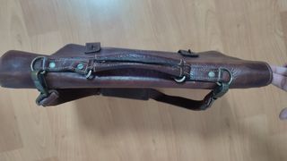 Bolso bandolera cuero marrón CrishenCompany.
