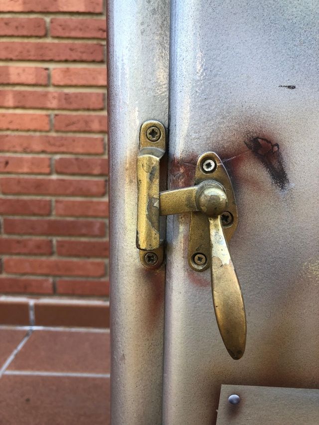 Nevera antigua hielo