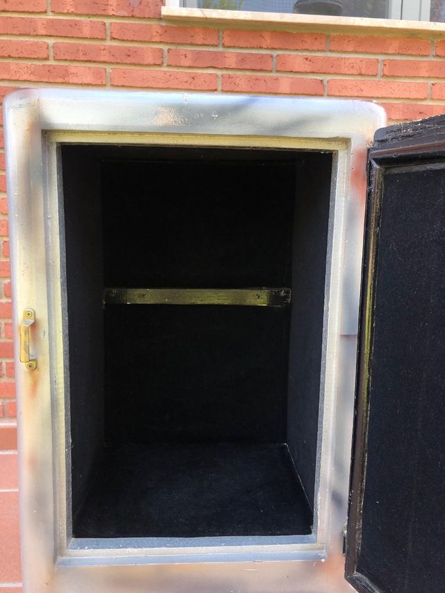 Nevera antigua hielo