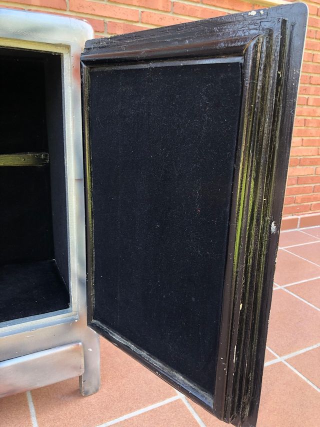 Nevera antigua hielo