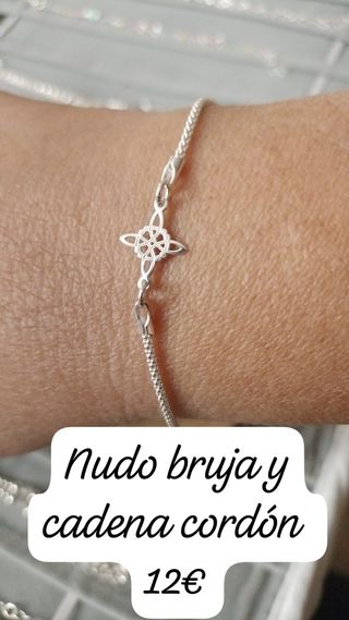 Pulsera plata nudo bruja
