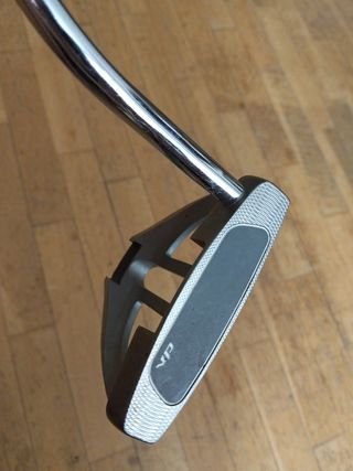 Putter Cleveland VP 5 09 34 pulgadas con funda