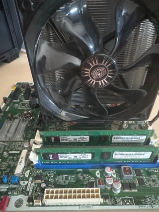 Placa base, procesador y RAM