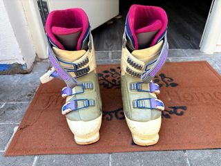 Botas Salomon Snow -rojas y negras y rosa y blanco