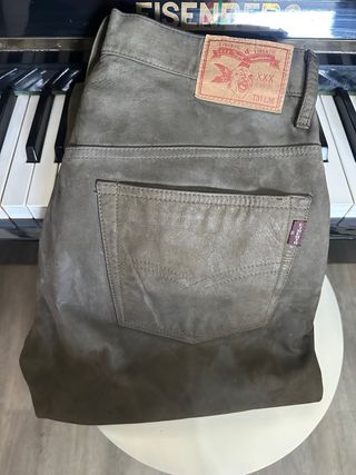 Pantalones Liberto piel nobuk alta calidad.