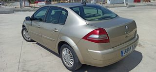 Renault Megane Sedan Automático 