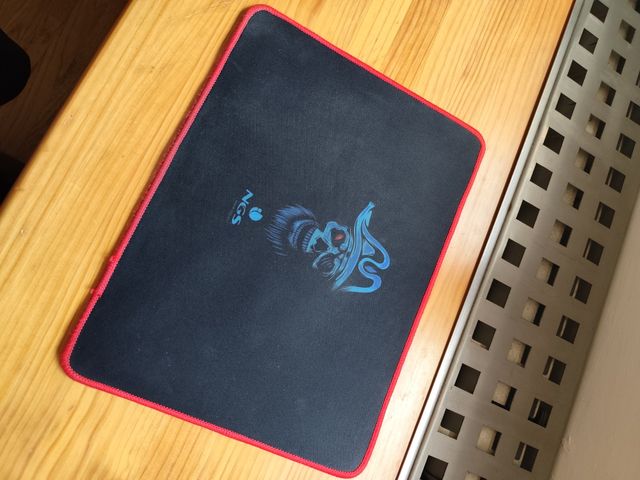 Alfombrilla ratón NGS - Calavera