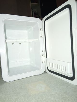 Mini nevera portátil