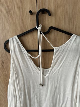 Blusa blanca hombros descubiertos talla S