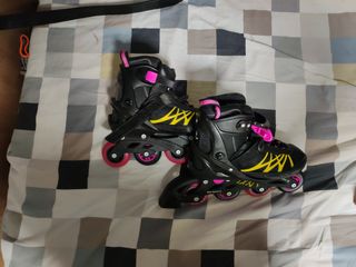 Patines en línea infantiles - casi nuevos
