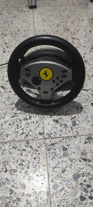 Volante Thrustmaster Ferrari - PS2-GC-XBOX