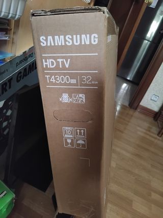 TV SAMSUNG 32" UE 32T4305KXX.
