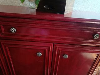 Mueble granate-Madera tiradores vintageURGE VENTA