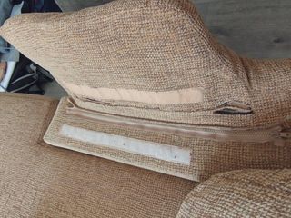 Sofá chaise longue beige
