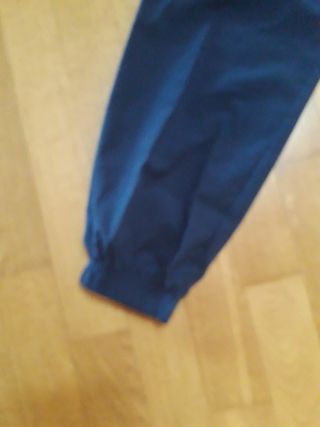 Pantaloni estivi blu elastico in vita e sul fondo