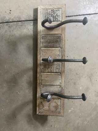 Perchero de Pared - 3 Ganchos como nuevo