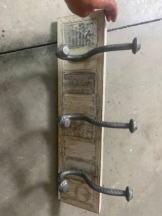 Perchero de Pared - 3 Ganchos como nuevo