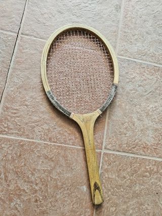Raqueta Tenis Antigua de Madera