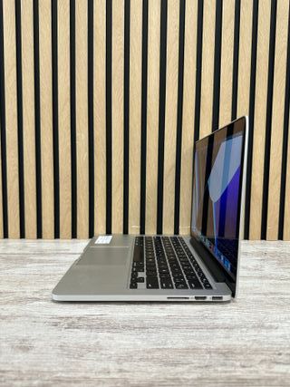 MacBook Pro 13" 2015 i5 8gb 500gb SSD
