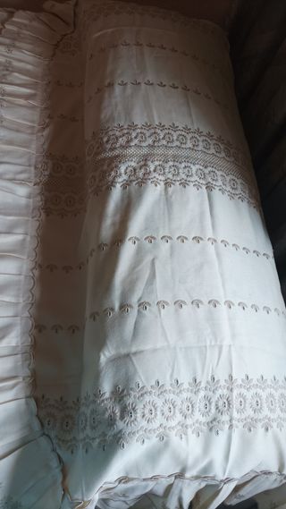 Colcha vintage beige