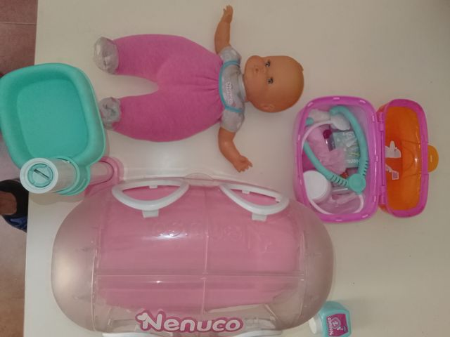 Muñeco Nenuco + accesorios
