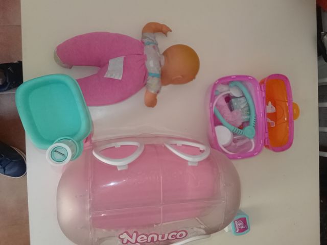 Muñeco Nenuco + accesorios