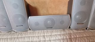 5 altavoces  Panasonic