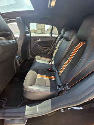 Mercedes-Benz CLA 200 AMG