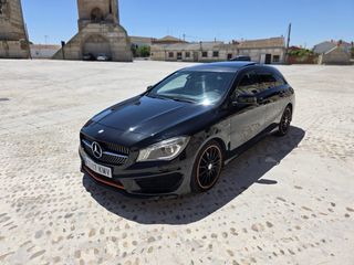 Mercedes-Benz CLA 200 AMG