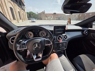 Mercedes-Benz CLA 200 AMG