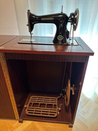 Máquina coser Hexagon Antigua