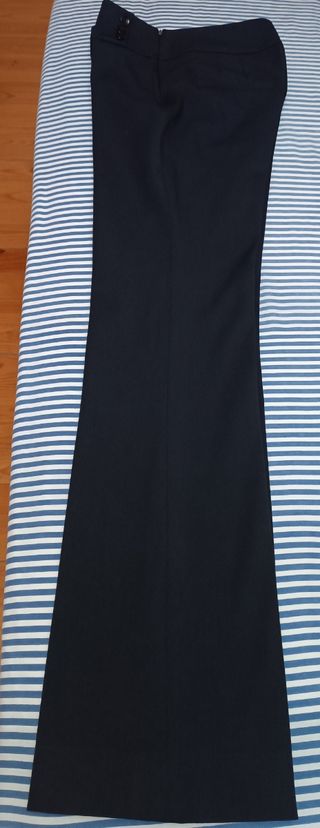 Pantalones acampanados negros