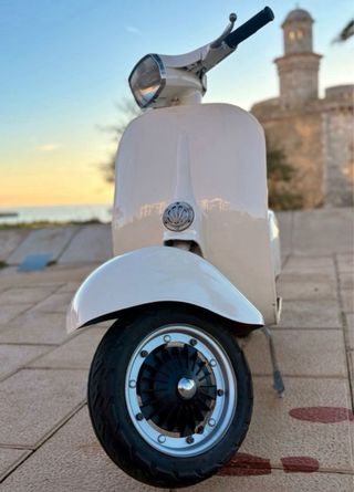 Vespa Primavera 125  clásica