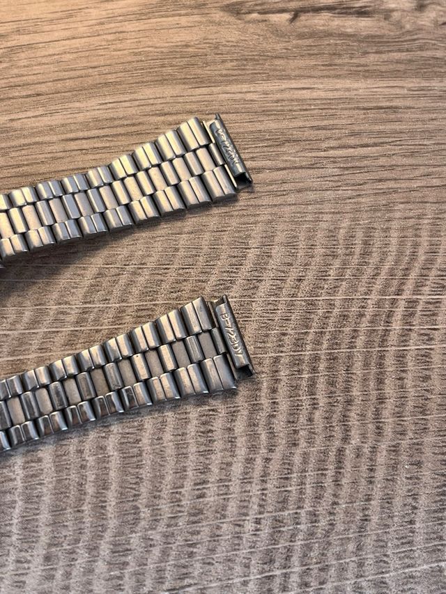 Orologio Casio LA670W - Oro