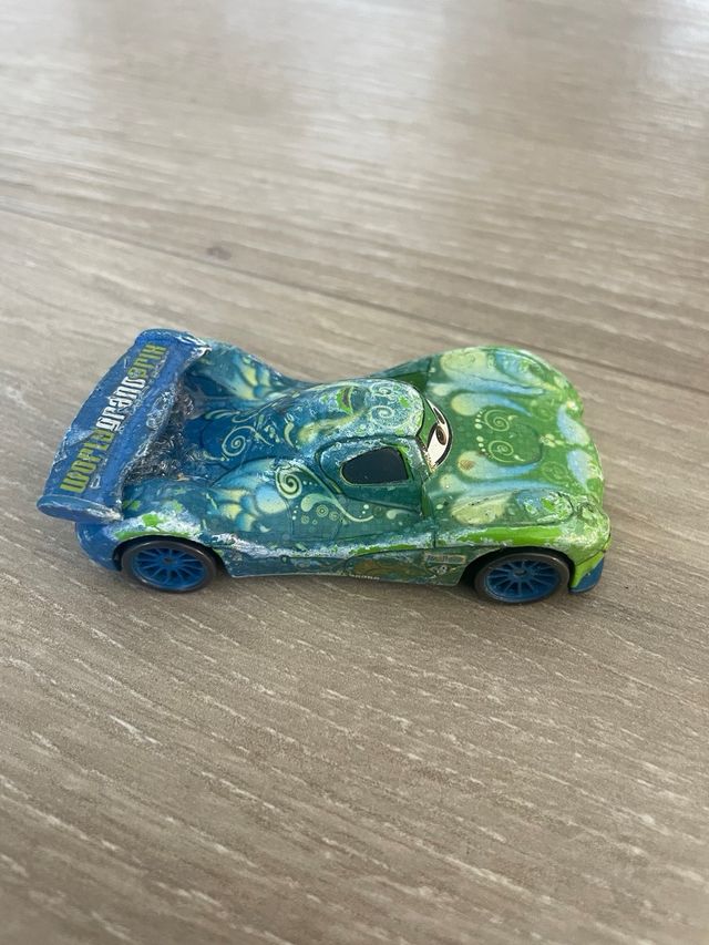 Coche Cars Pixar Juguete
cada coche €1 o 5/ €4,5