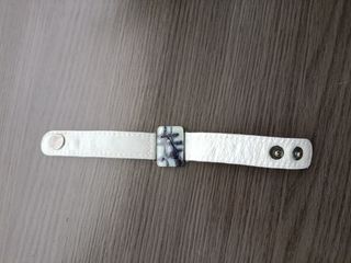 Pulsera cuero y vidrio