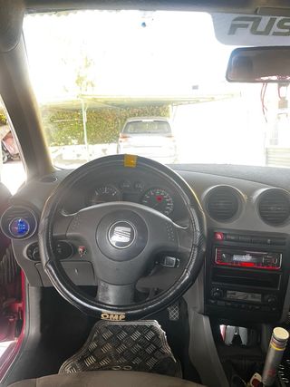 SEAT Ibiza 2004 se hacepta cambio  y oferta 