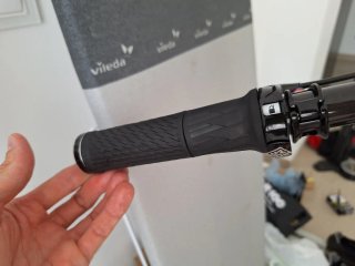 A REESTRENAR - CANNONDALE CARBONO + EXTRAS