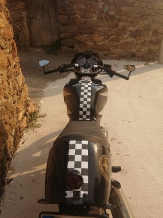 Suzuki GS500 Café Racer