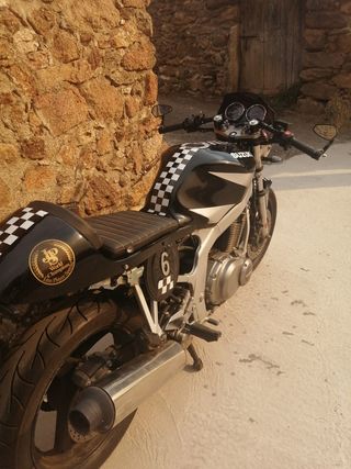 Suzuki GS500 Café Racer