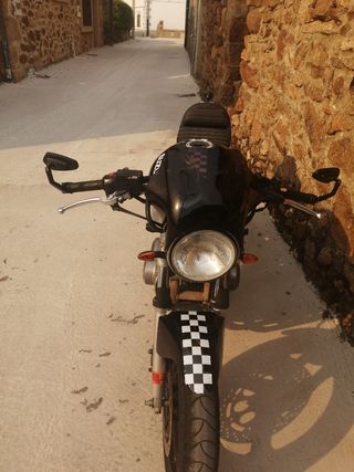 Suzuki GS500 Café Racer