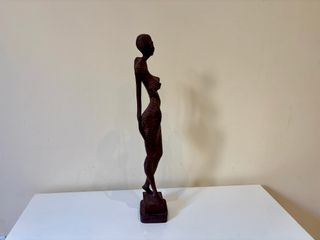 Escultura artesanal africana