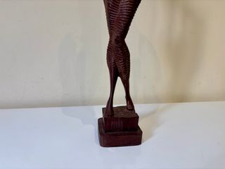 Escultura artesanal africana