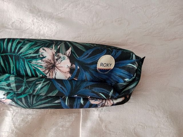 Estuche Roxy - Estampado Tropical