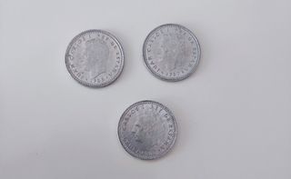 3 Monedas de 1 peseta.