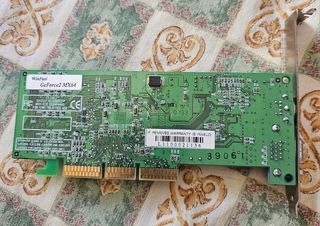 Tarjeta gráfica Hyundai 32MB