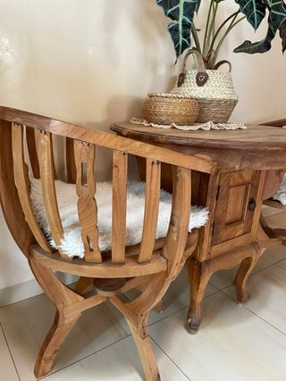 Mesa y 3 sillas madera rústica